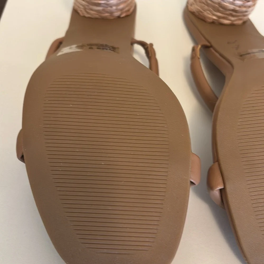 Dolce Vita Tan Heels Modern Minimalist Design